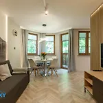 Apartment Apartamenty Bluesky - Centrum Karpacza, Spokojna Okolica, Blisko Deptaka, Balkon
