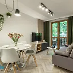 Apartamenty Bluesky - Centrum Karpacza, Spokojna Okolica, Blisko Deptaka, Balkon Apartment *